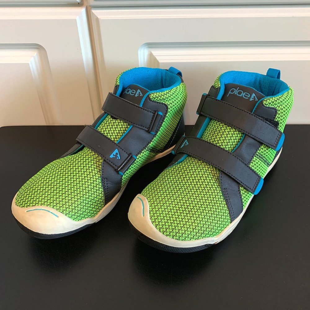 PLAE Kids Max High Top Sneakers, Neon Green Mesh with Black Accents, Size 4.5